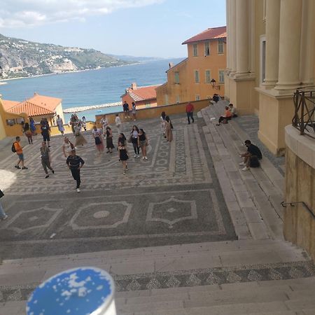 Vieille Ville De Menton Buitenkant foto
